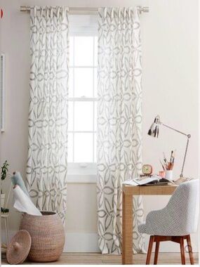 West Elm set of 2 European Flax Linen Light Filtering Curtains Panels, 48x84”
